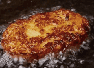 WATCH: Irish chef Irishes up his hash browns with this interesting ingredient choice WATCH: Irish chef Irishes up his hash browns with this interesting ingredient choice