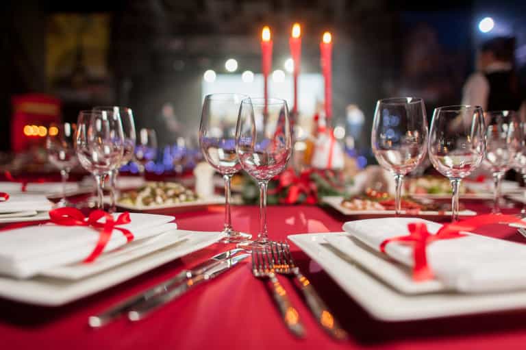“Hug briefly while wearing a mask” – Immunologist outlines what Christmas might look like for families