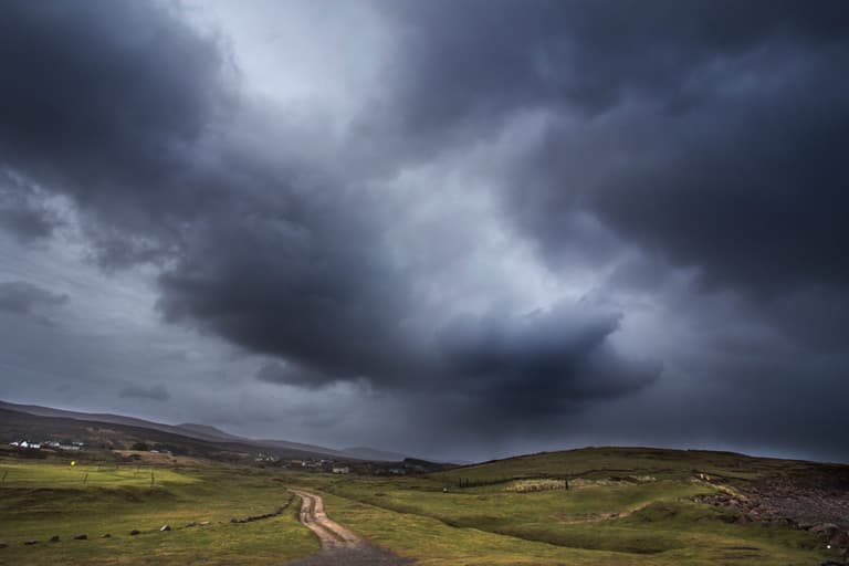 There’s a rain and thunder warning in place for Leinster and Ulster tomorrow There’s a rain and thunder warning in place for Leinster and Ulster tomorrow