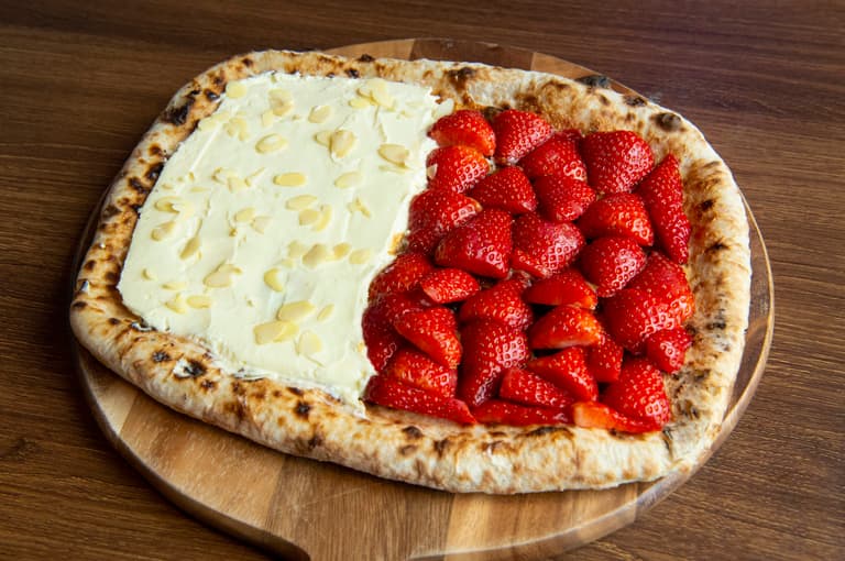 This Cork restaurant have created a pizza inspired by the Cork flag