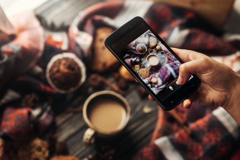 5 gifts to get the person who lives their life through Instagram