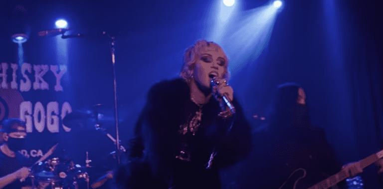 WATCH: Miley Cyrus gives amazing rendition of ‘Zombie’ by The Cranberries WATCH: Miley Cyrus gives amazing rendition of ‘Zombie’ by The Cranberries