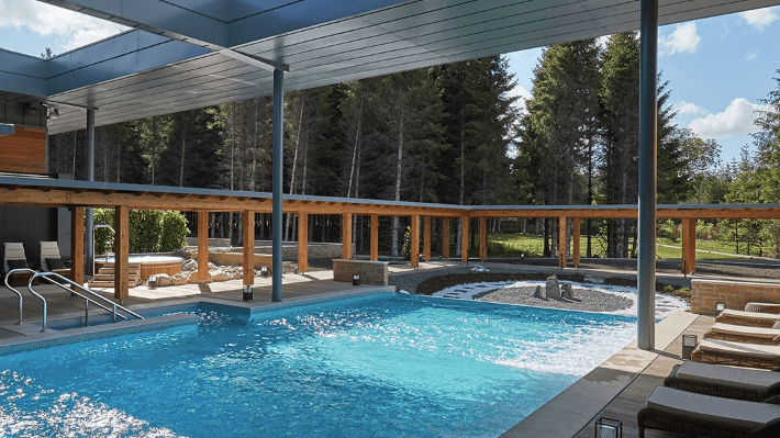 Ireland’s First Outdoor Forest Spa Is Now Open