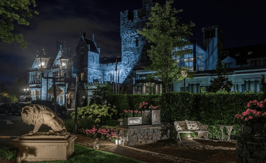 Art Lovers Absolutely Have To Try The Fusion Tea At Clontarf Castle