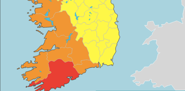 Cork holidaymakers urged to seek shelter as wind warning upgraded to red Cork holidaymakers urged to seek shelter as wind warning upgraded to red