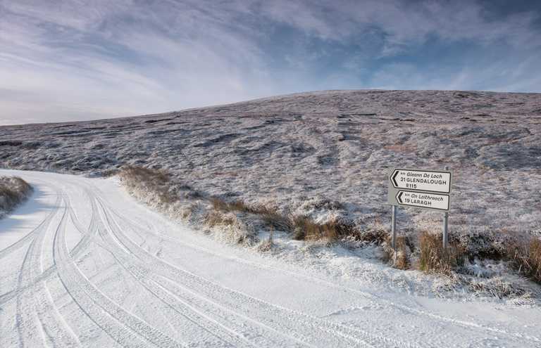 Weather warnings in place as snow and ice to hit Weather warnings in place as snow and ice to hit