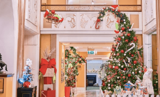 This Cork hotel has transformed into Whoville for Christmas! This Cork hotel has transformed into Whoville for Christmas!