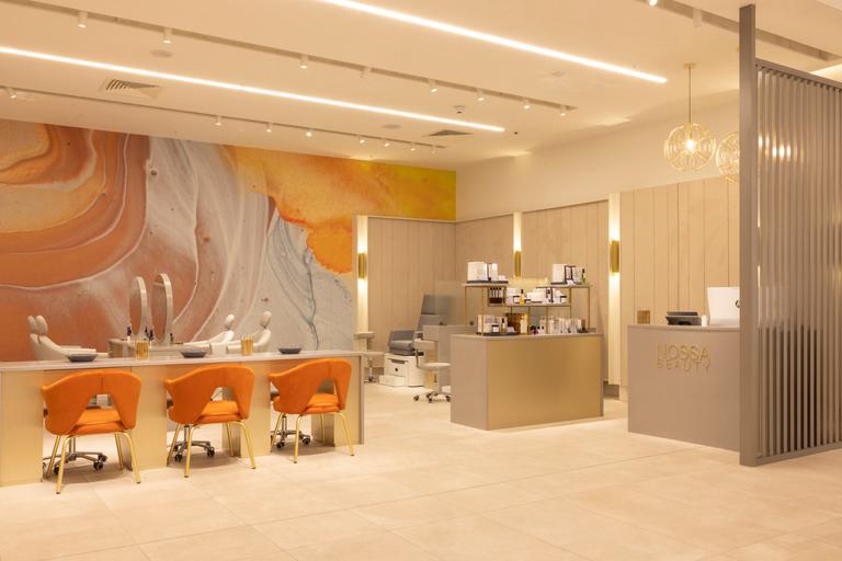 Dietician warns of IV vitamin drips following the launch of ‘Get a Drip’ service at Brown Thomas Dietician warns of IV vitamin drips following the launch of ‘Get a Drip’ service at Brown Thomas