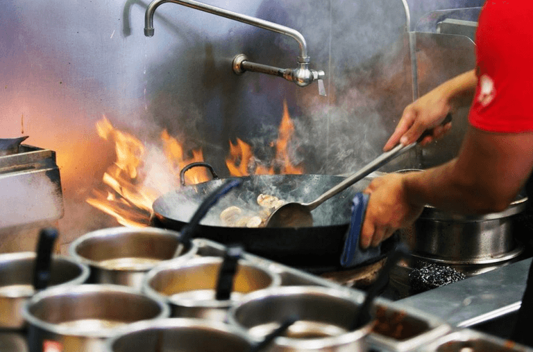 Kildare gastropub temporarily closes kitchen to protect staff from ’40C+’ heat inside Kildare gastropub temporarily closes kitchen to protect staff from ’40C+’ heat inside