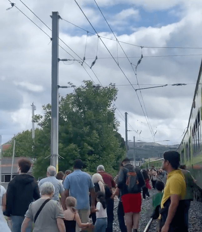 Iarnród Éireann Chief Executive apologises for ‘delay, upset and distress’ caused by Bray train incident Iarnród Éireann Chief Executive apologises for ‘delay, upset and distress’ caused by Bray train incident