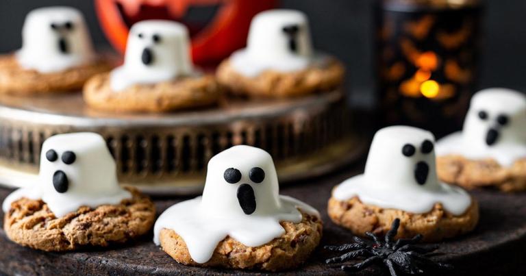 RECIPE: Marshmallow ghost cookies for spooky season RECIPE: Marshmallow ghost cookies for spooky season