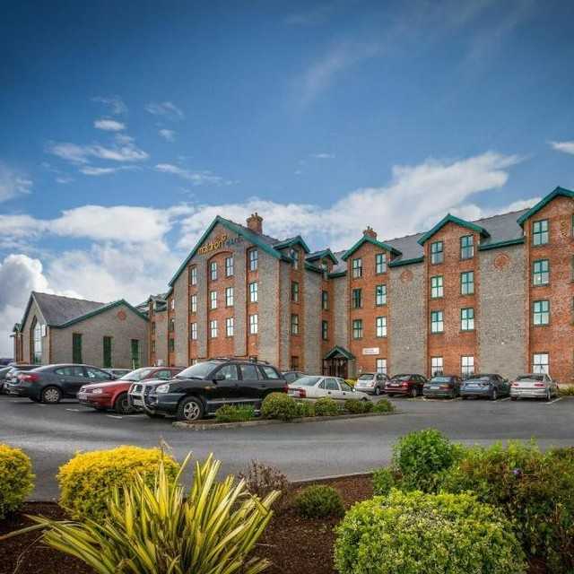 Private Irish investor acquires four-star Maldron hotel in Oranmore for €13m Private Irish investor acquires four-star Maldron hotel in Oranmore for €13m