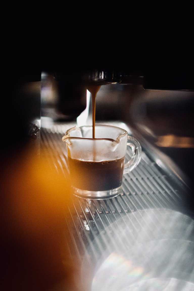 Tipperary coffee shop faces backlash for ‘adult only’ policy Tipperary coffee shop faces backlash for ‘adult only’ policy