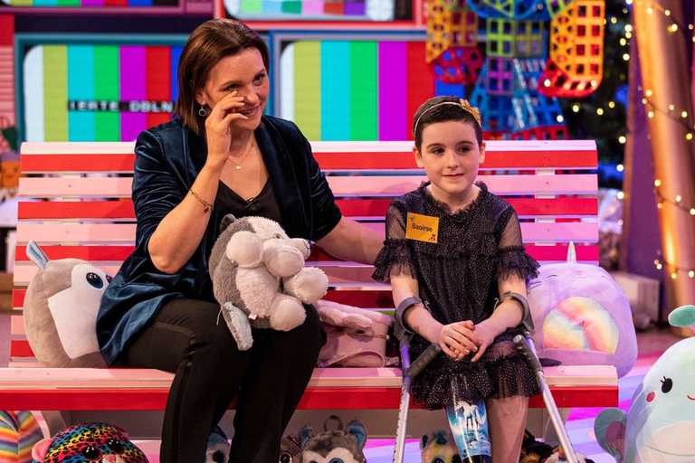 Saoirse Ruane becomes youngest winner of Galway People of the Year Award Saoirse Ruane becomes youngest winner of Galway People of the Year Award