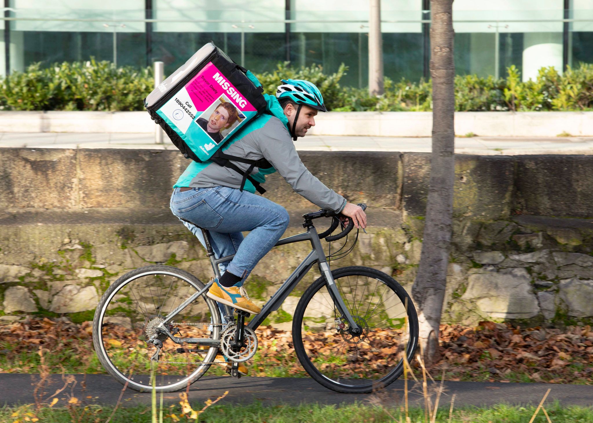 Photos of missing people to appear on Deliveroo riders' bags this month