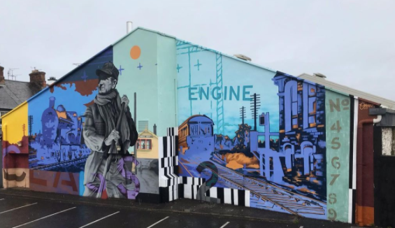 This colourful new mural in Dundalk gives a nod to the town’s railway history