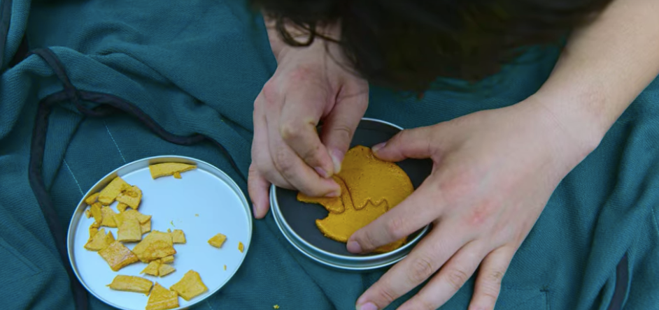 WATCH: Here’s how to make your own Squid Game honeycomb cookies
