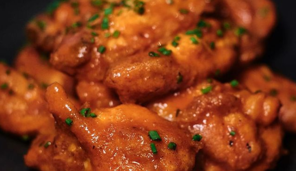 Wicklow gastropub to launch Bottomless Wings every Wednesday
