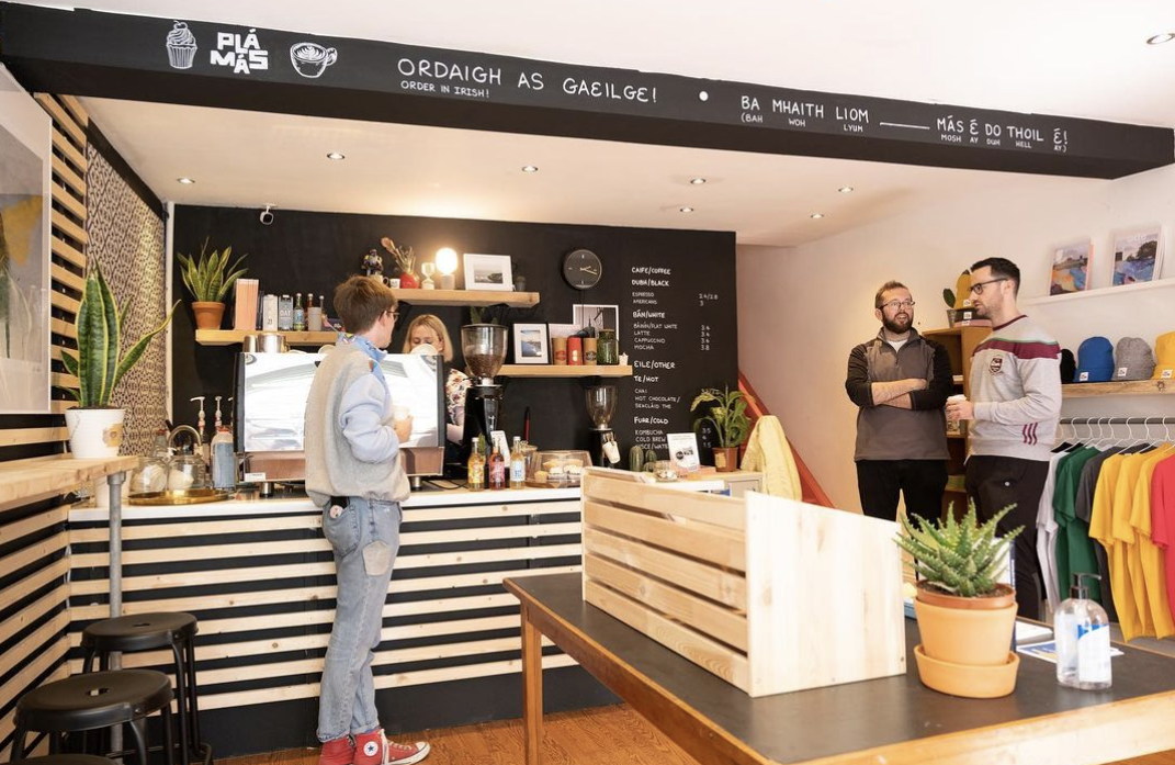 This Galway cafe offers a discount if you order your coffee As Gaeilge