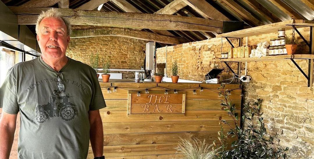 Jeremy Clarkson ordered to shut his restaurant and cafe Diddly Squat Farm